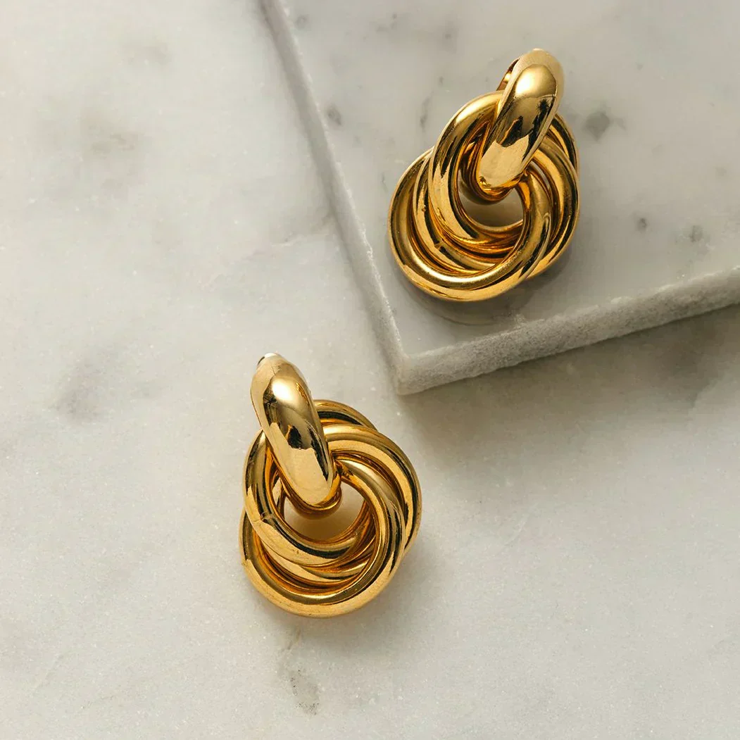 Marzella® | Aussage ineinandergreifende Ohrringe Gold - Image 2