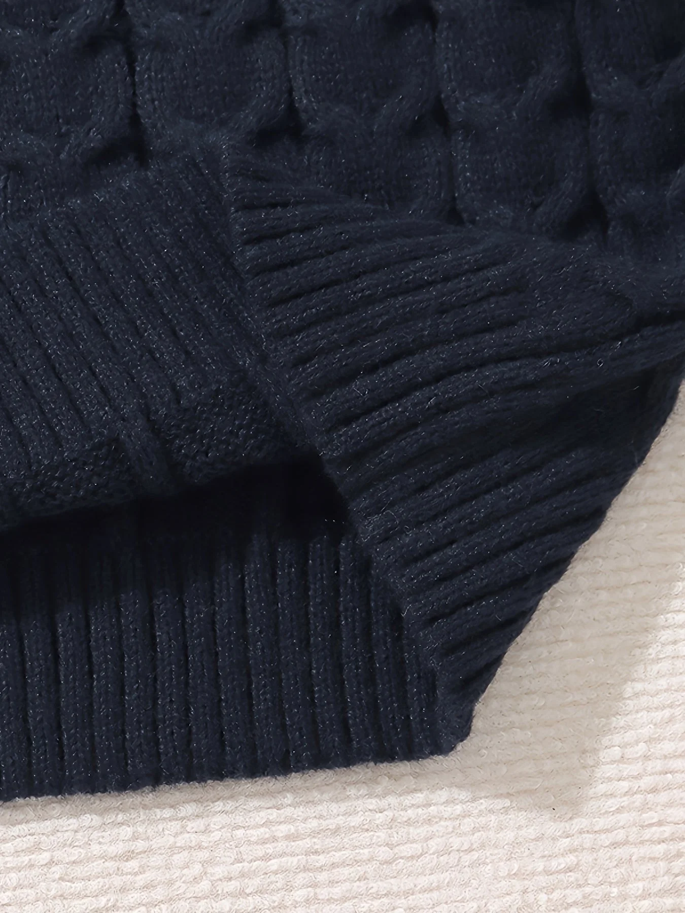 Mateo | Vintage Isländischer Pullover - Image 3