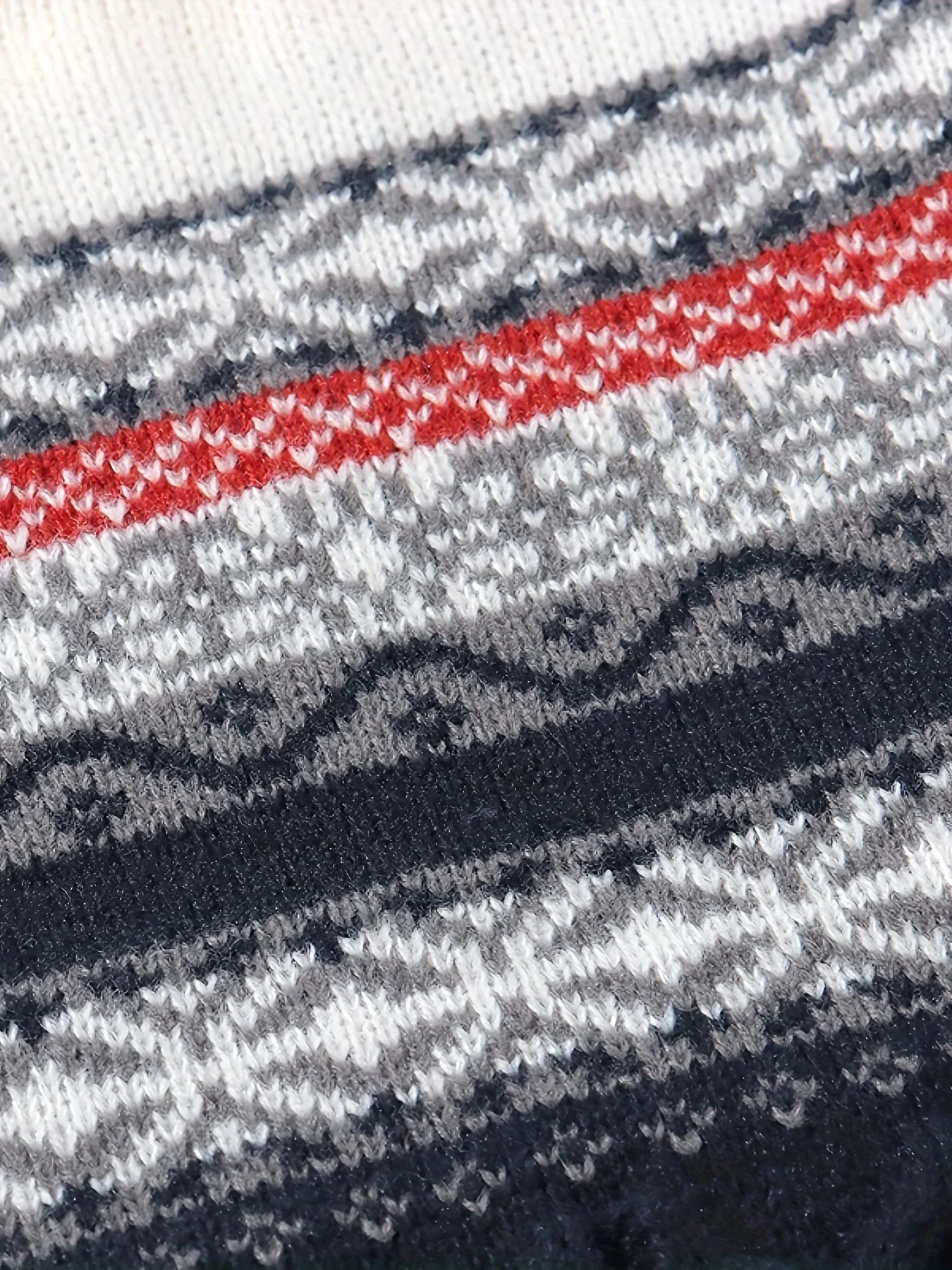 Mateo | Vintage Isländischer Pullover - Image 4