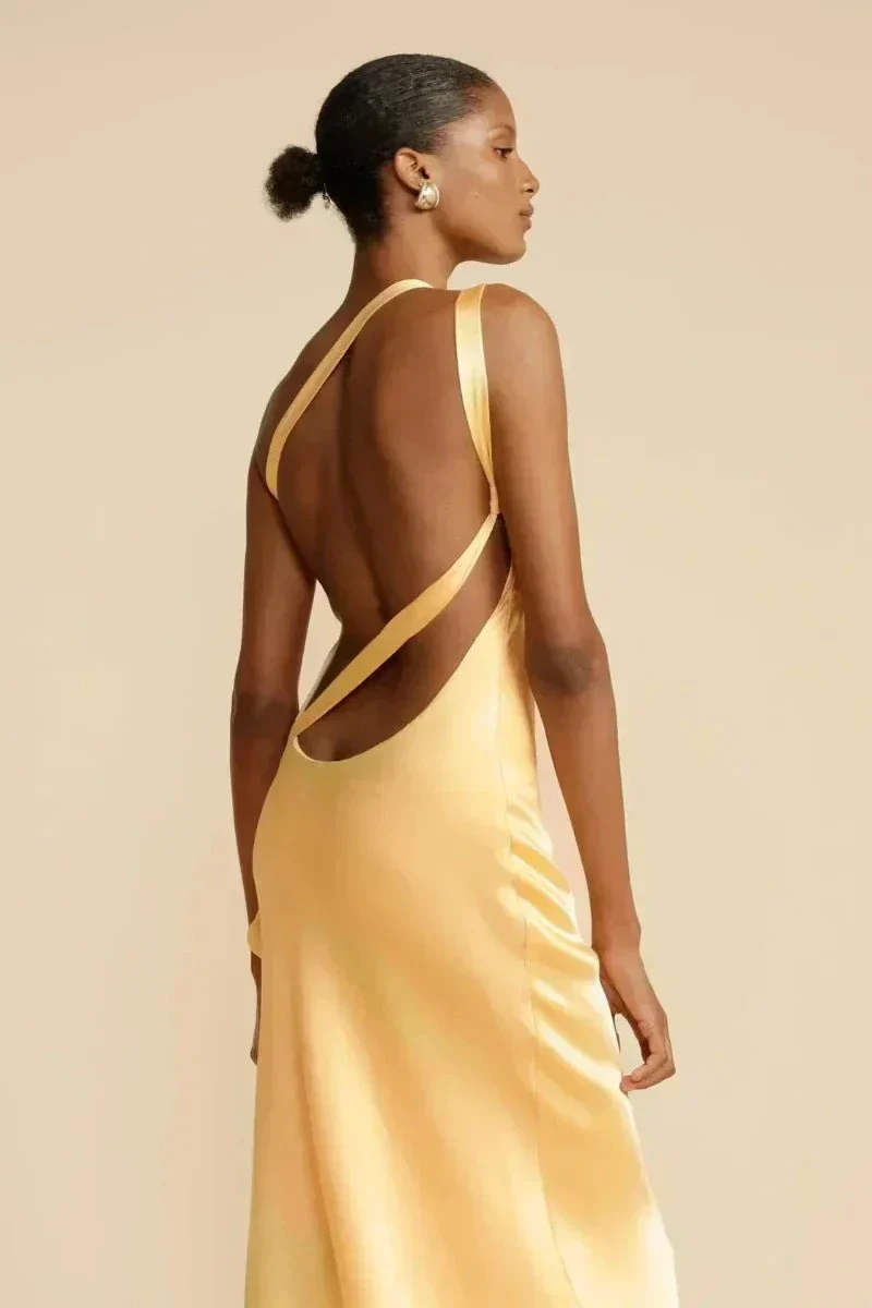Maxine - Elegant one-shoulder dress with open back and sloped neckline - Image 4