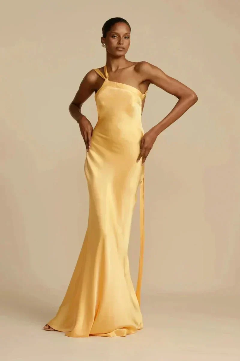 Maxine - Elegant one-shoulder dress with open back and sloped neckline - Image 6
