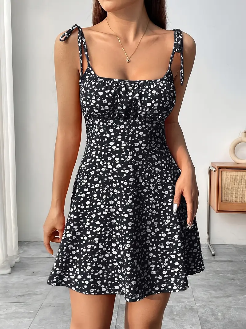 Maxine – Minikleid mit Blumenmuster und Bindebändern - Image 34