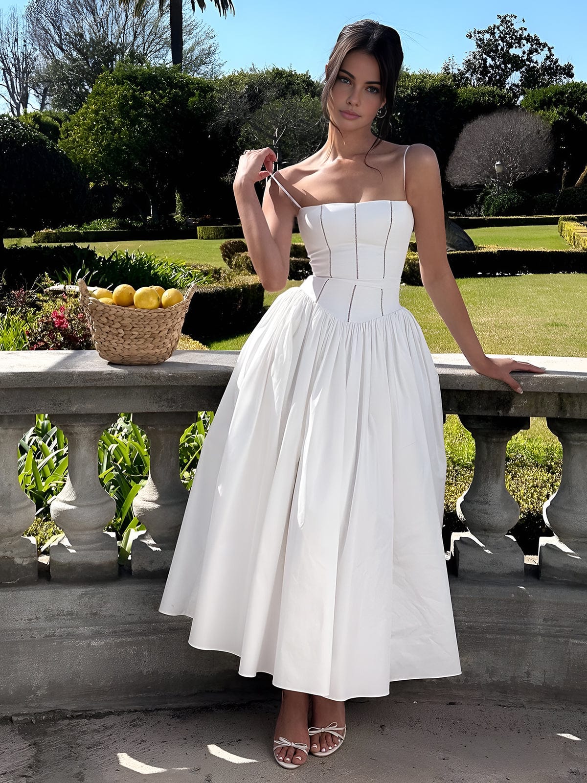 Mia | Elegantes Corsagen-Midikleid mit Spaghettiträgern – Feminine Raffinesse - Image 2