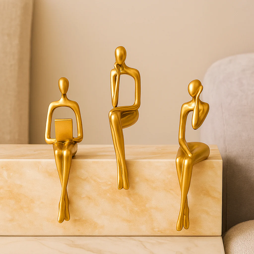 MindMuse – Goldene abstrakte Denkerstatuen in einzigartigen künstlerischen Positionen - Image 2