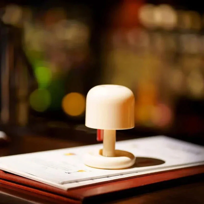 Mini Tischlampe mit USB-Ladestation – Tragbare Tischleuchte für romantisches Ambiente und entspannende Atmosphäre - Image 2