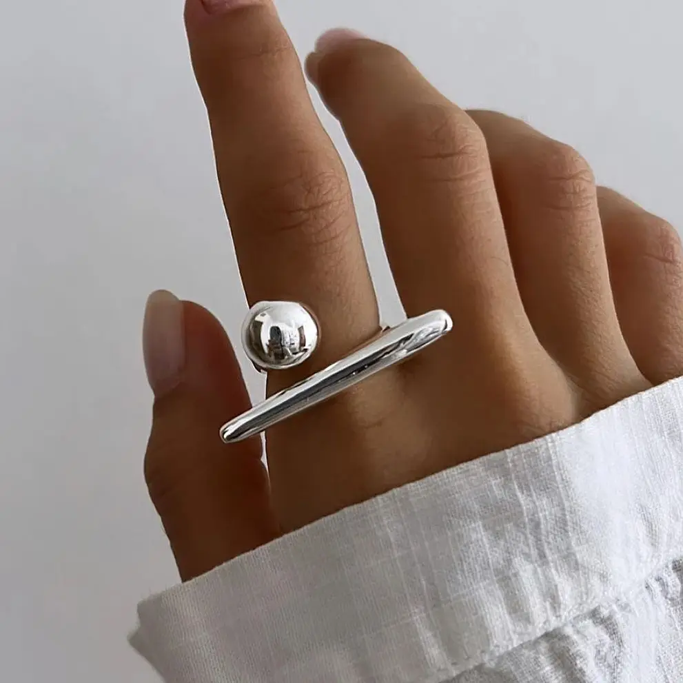 Minimalistischer 18K Damen Ring aus Edelstahl - Image 2