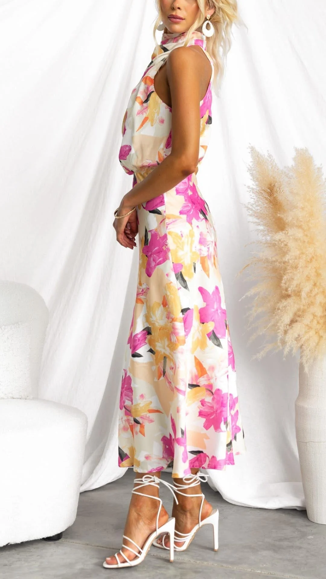 Minirva -  Floraler Charme Hochkragen Midi Kleid - Image 2