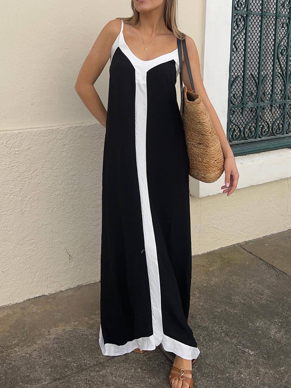 Mittellanges Kleid mit verstellbaren Trägern und Blockfarben-Design - Image 8