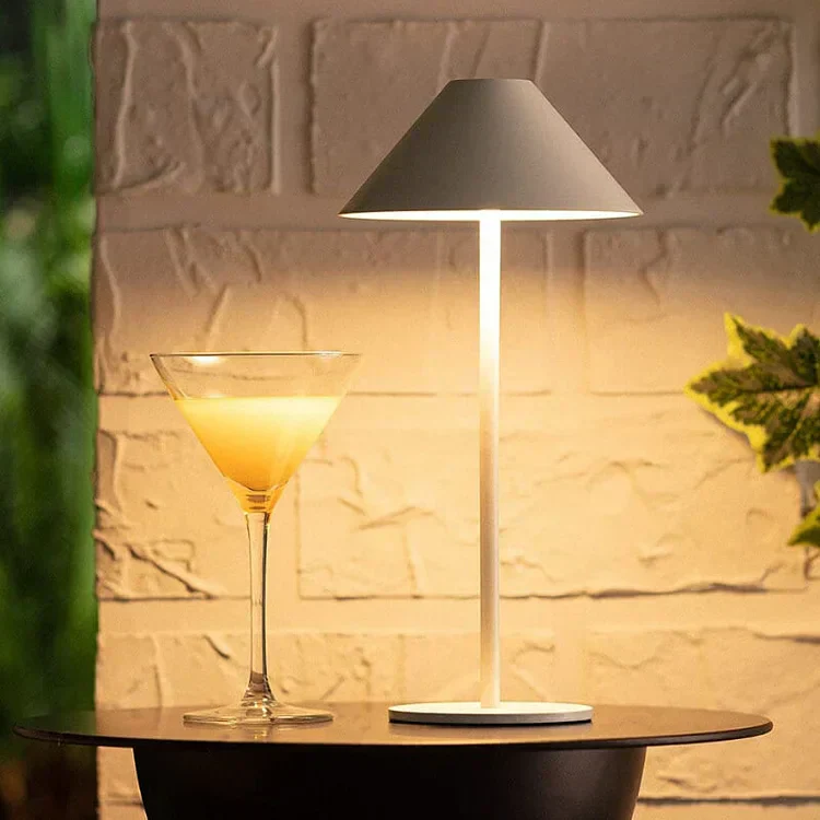 Moderne LED-Tischlampe – Stilvolles, kabelloses Design für Zuhause und Gastronomie - Image 12