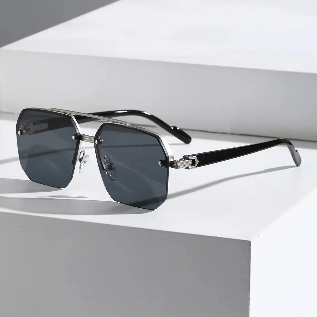 Moderne Stilvolle Geometrische Sonnenbrille für Herren | UV Schutz - Image 4