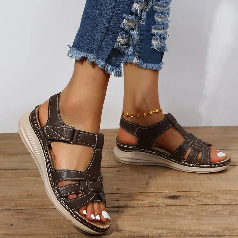 Modische Ledersandalen für Frauen - Sinea - Image 2