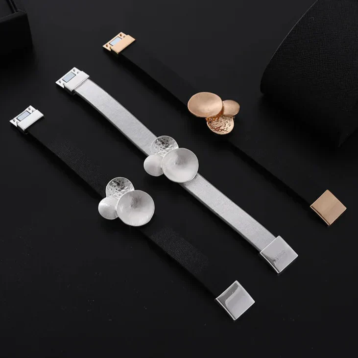 Modisches Damen Lederarmband Retro Magnetverschluss - Image 2
