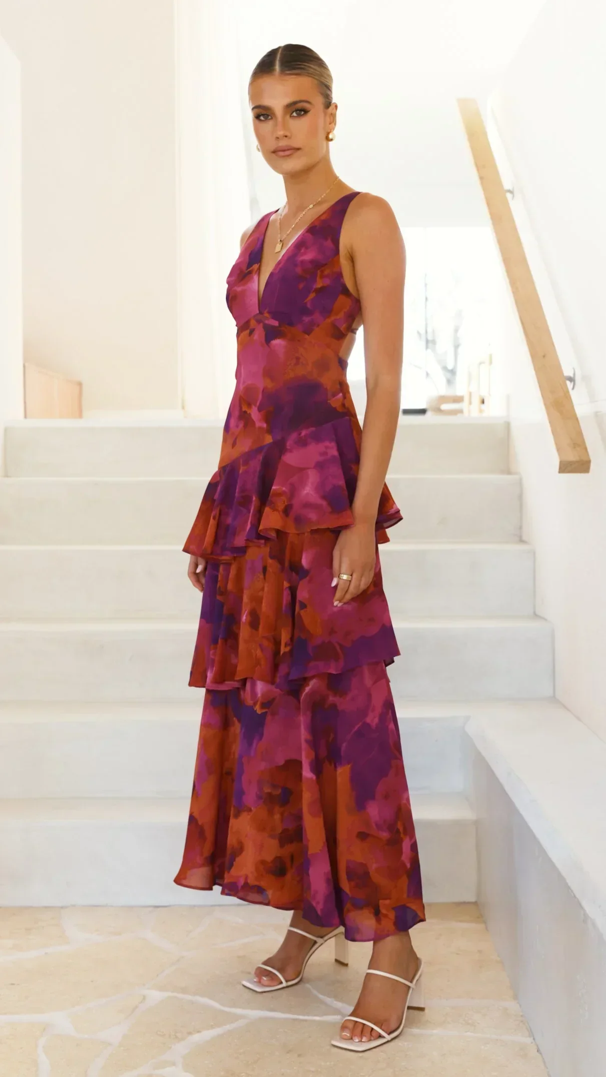 Mylia | Maxikleid mit Volants und Neckholder - Image 6