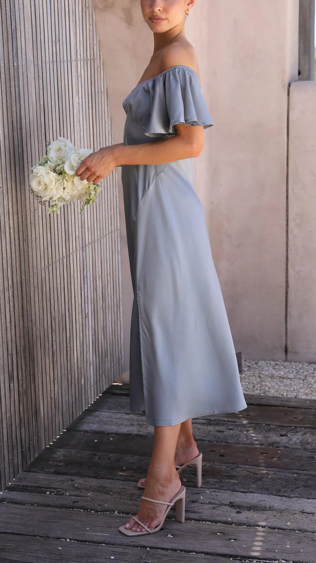 Nalani - Schulterfreies Maxikleid mit Schmetterlingsärmeln - Image 14
