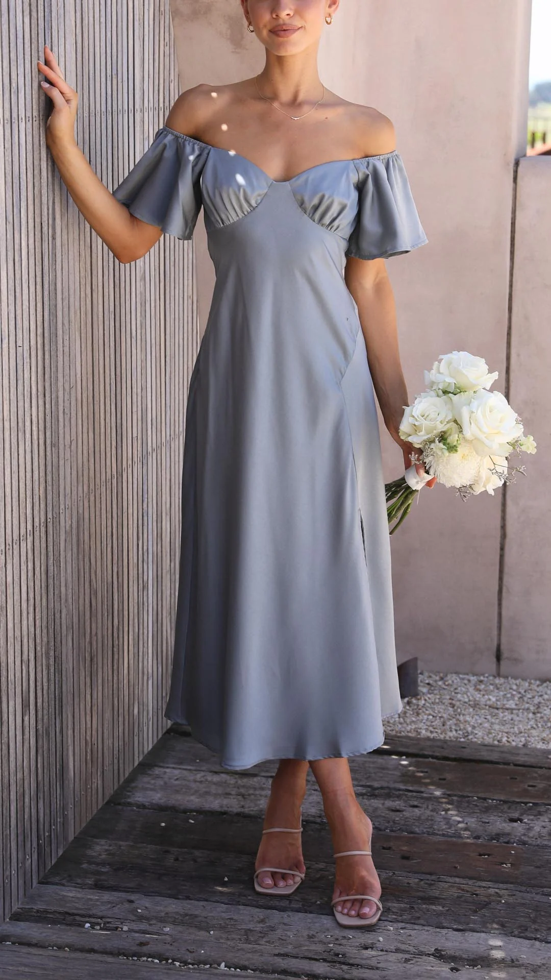 Nalani - Schulterfreies Maxikleid mit Schmetterlingsärmeln - Image 18