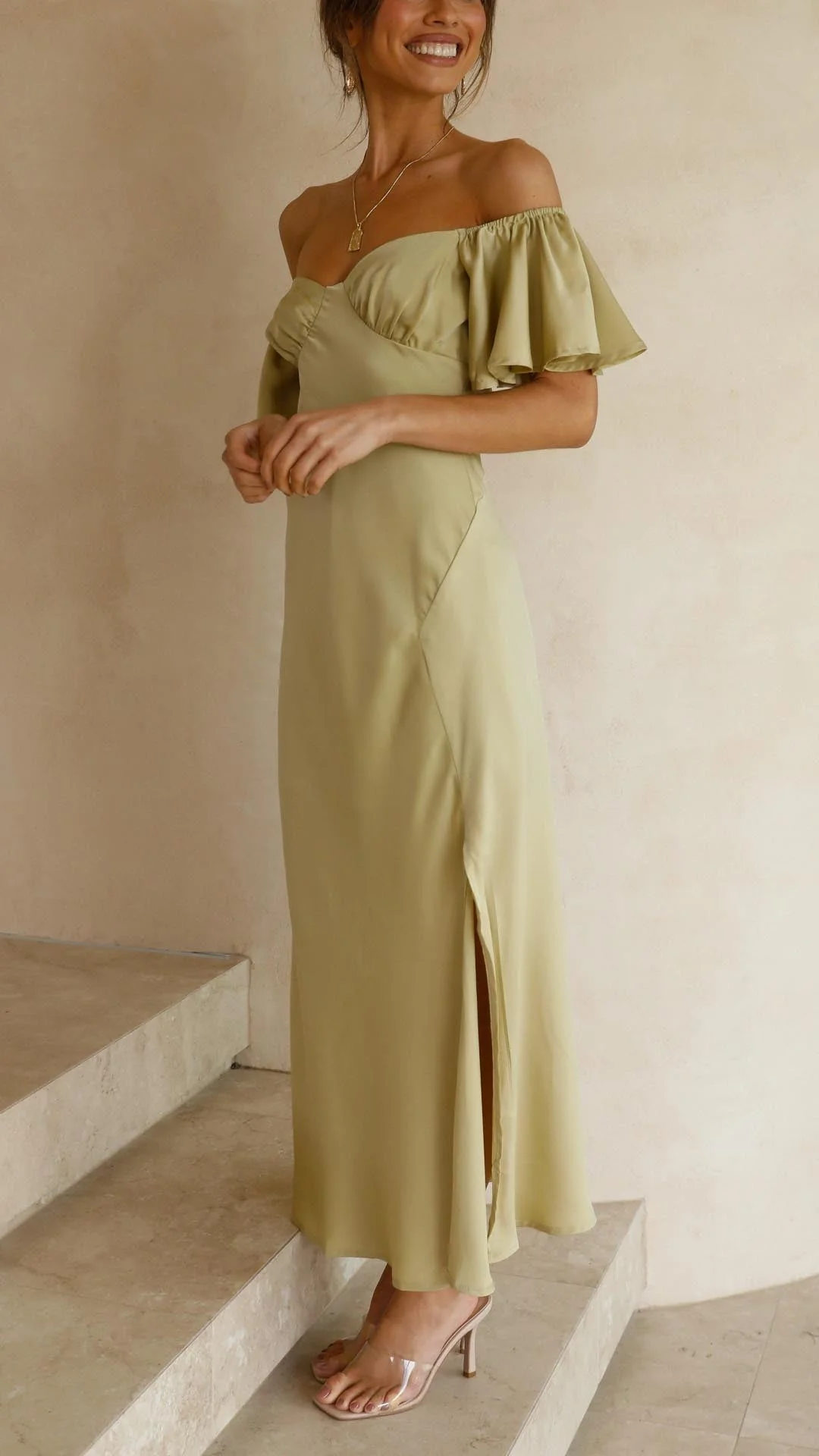 Nalani - Schulterfreies Maxikleid mit Schmetterlingsärmeln - Image 5