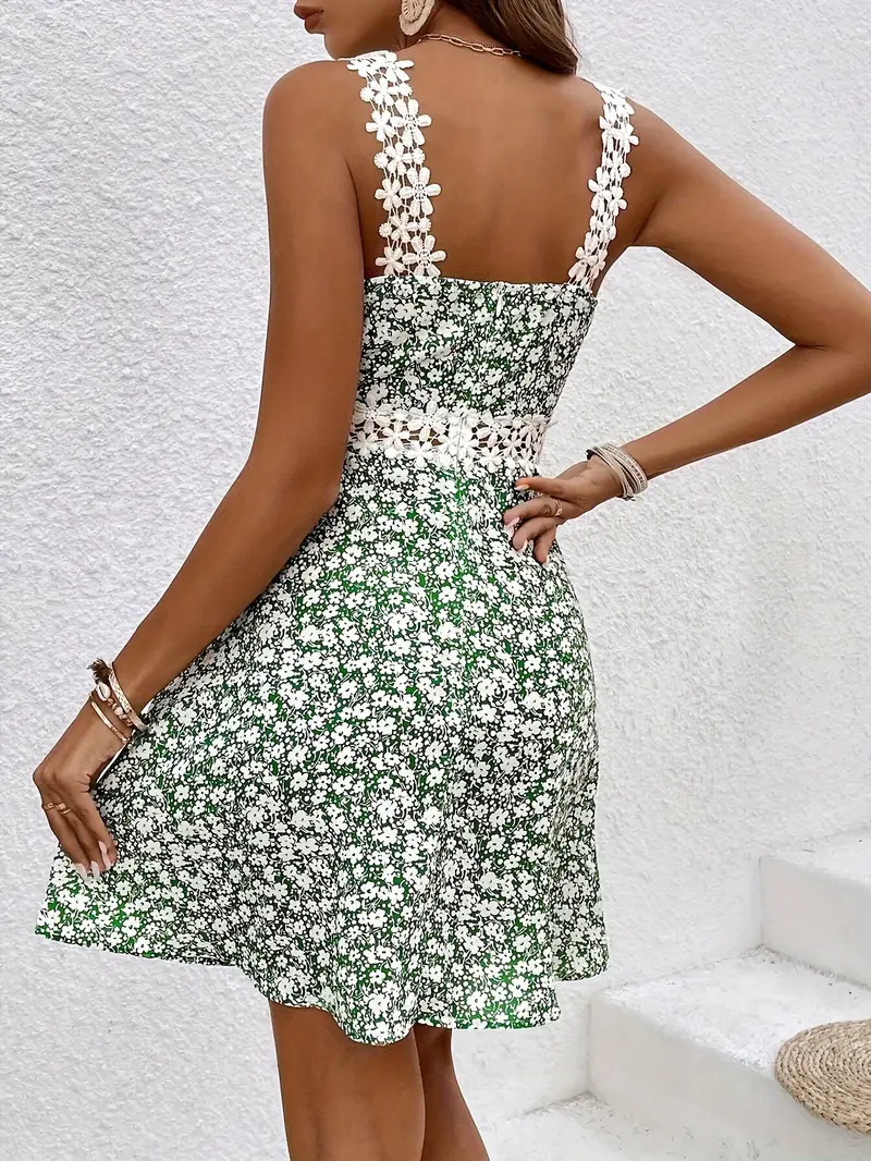 Nayline – Bezauberndes Spitzenkleid mit Blumenmuster - Image 4
