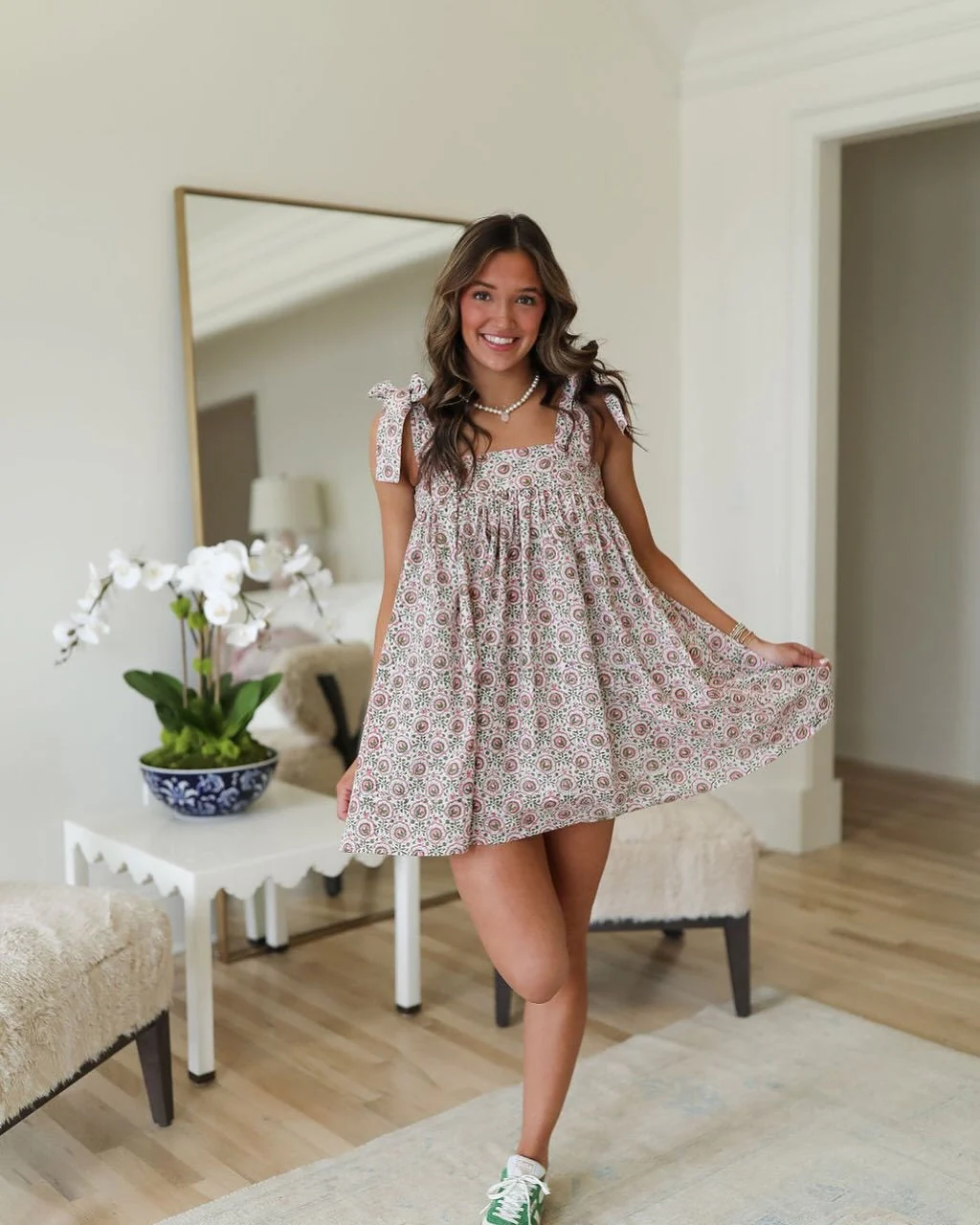 Nea | Kurzes Blumenkleid mit Trägern - Image 6