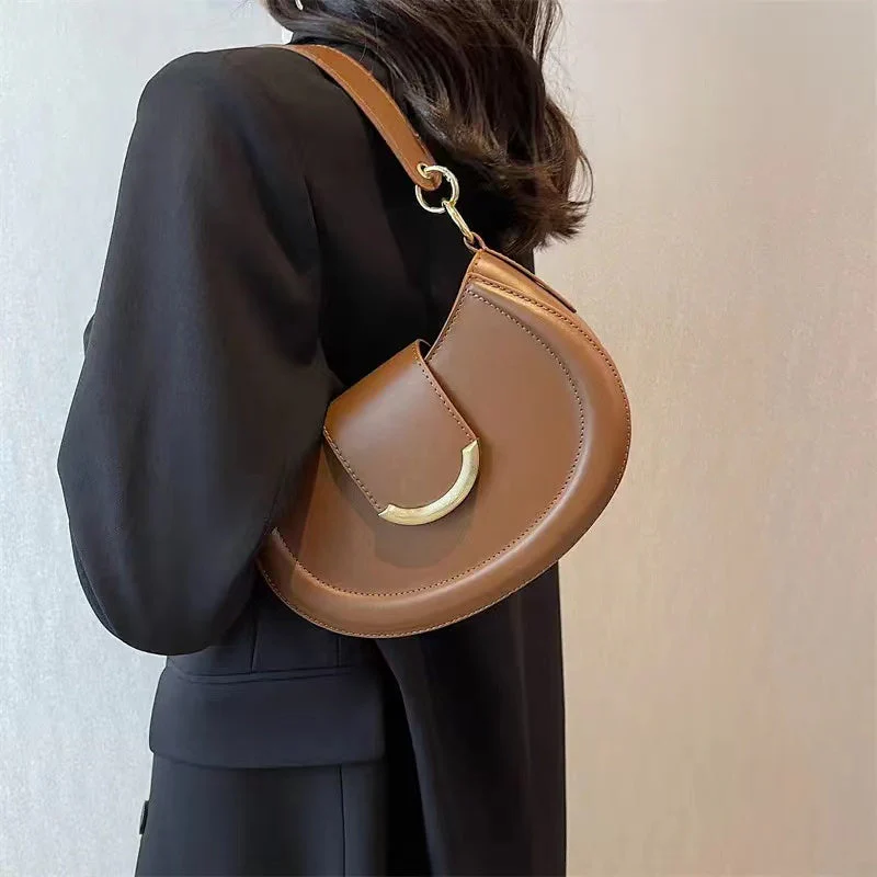 NICOLE - Image 13