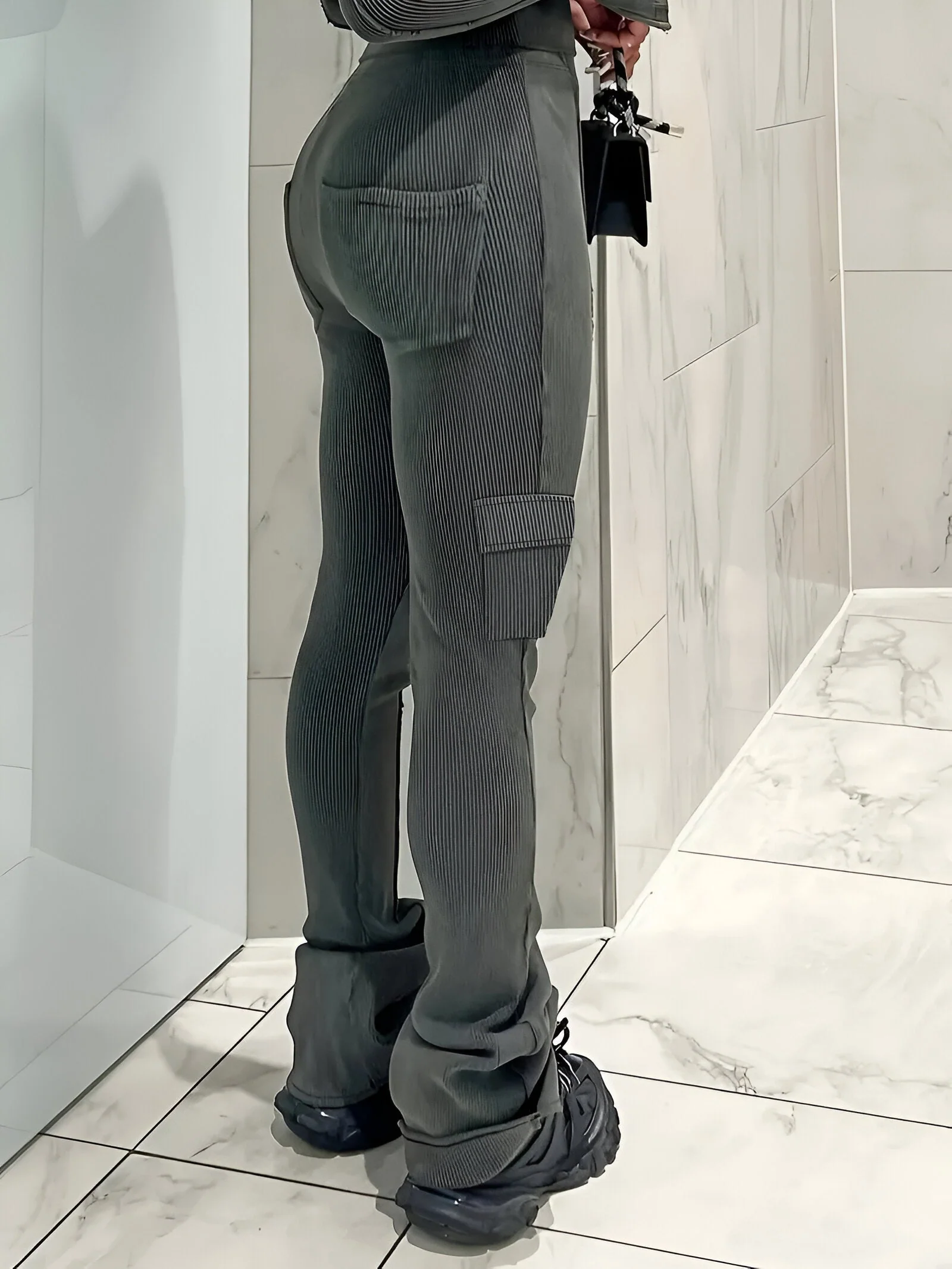 Nicole | Bequeme High-Waist Flare-Leggings - Image 11