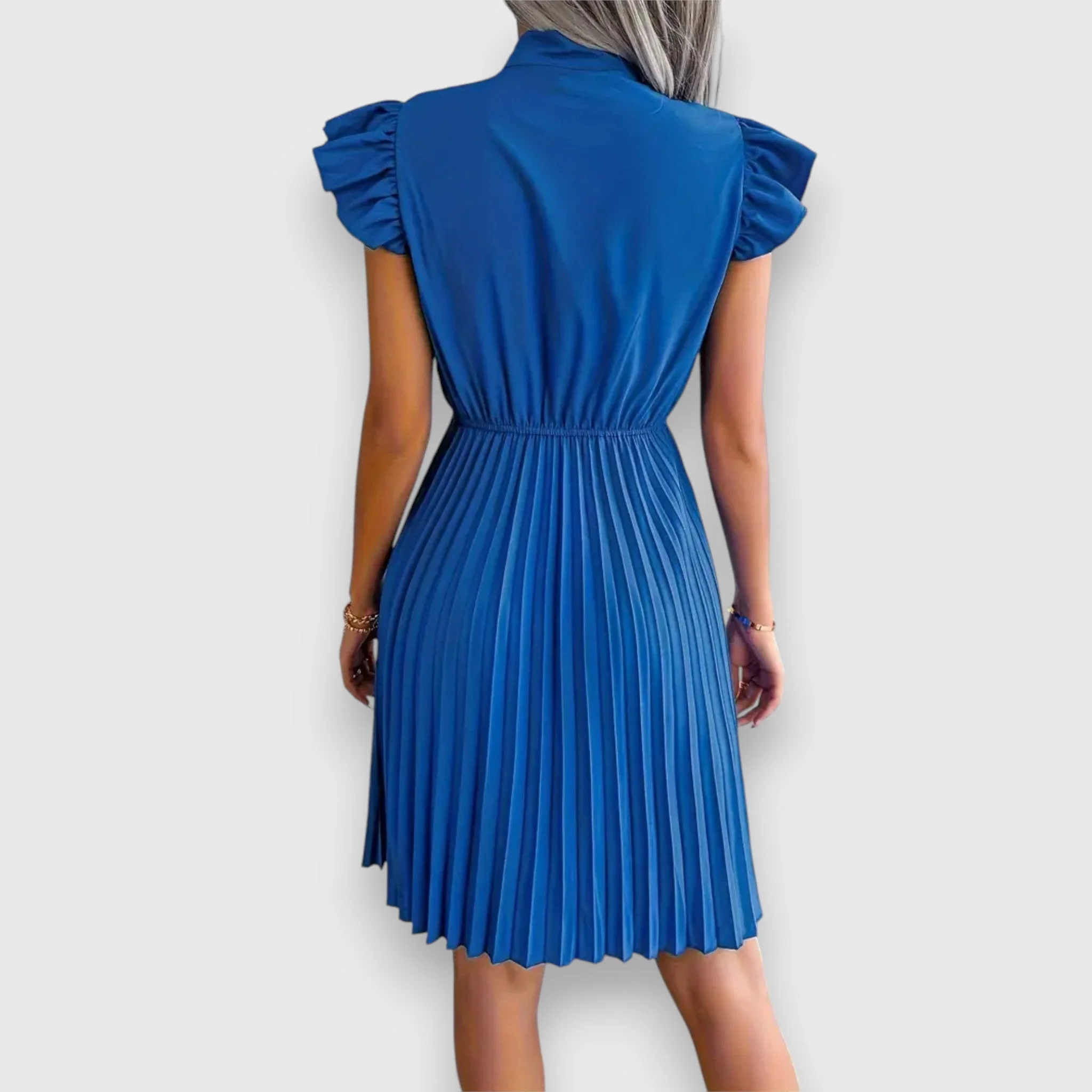 Nivara – Plissiertes Kleid mit femininer Note - Image 6