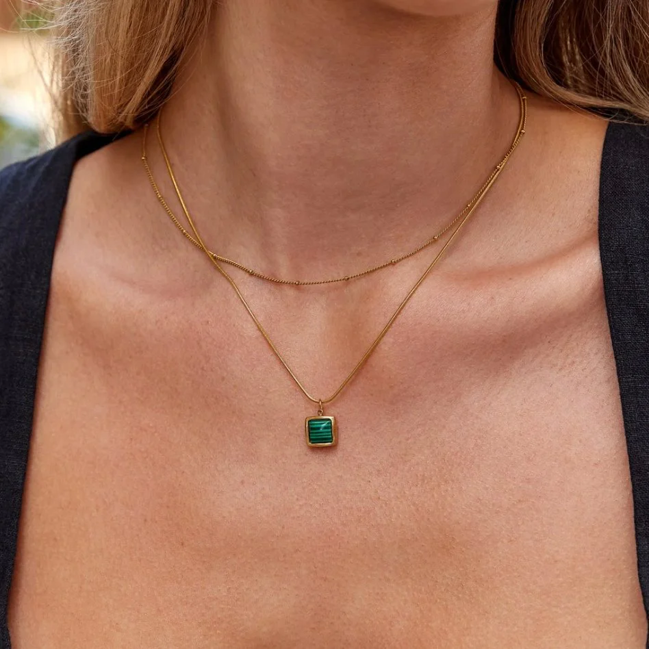 Niyah Chic Gold Necklace - Image 3