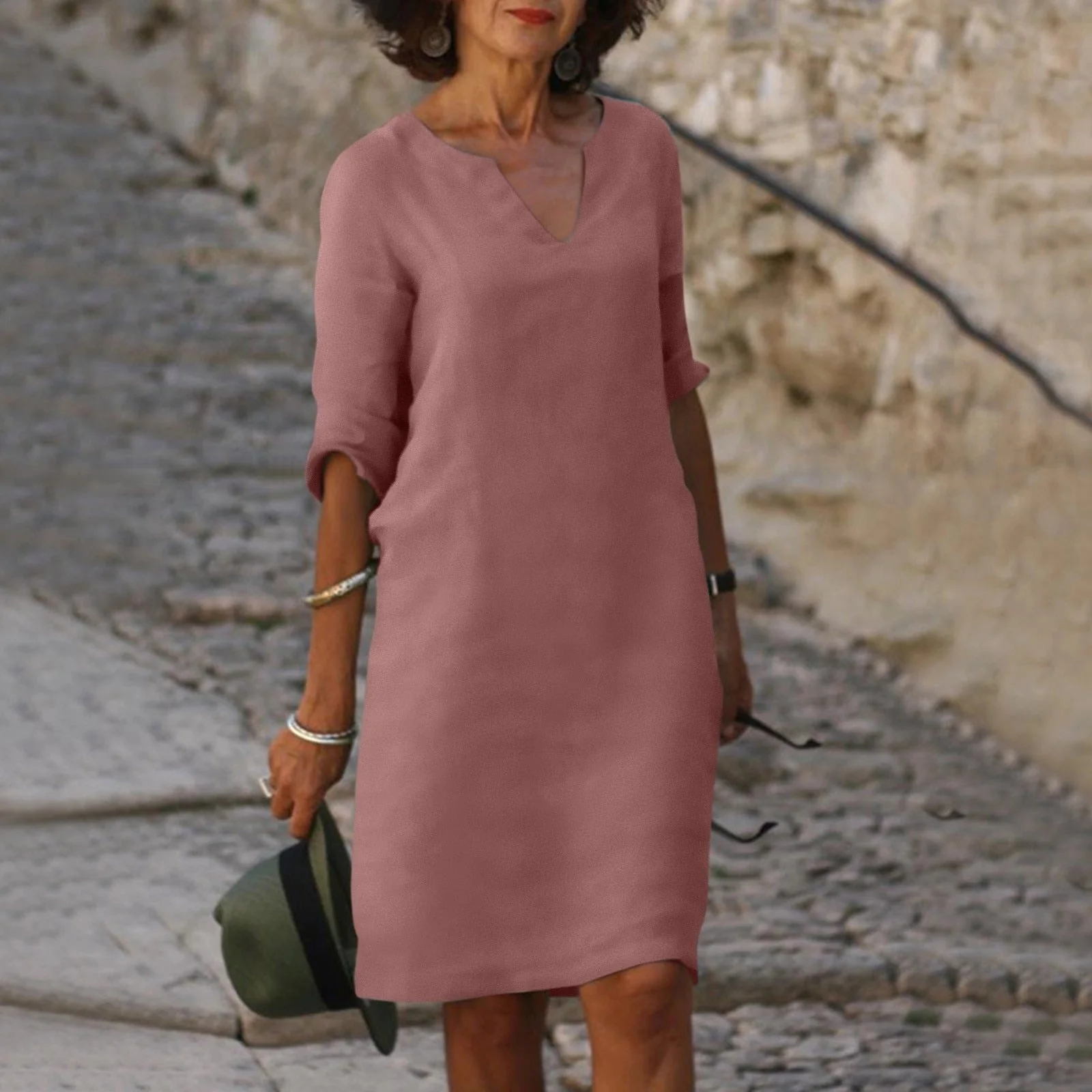 Noella- Rotes Sommerkleid mit V-Ausschnitt und Dreiviertelärmeln - Image 5