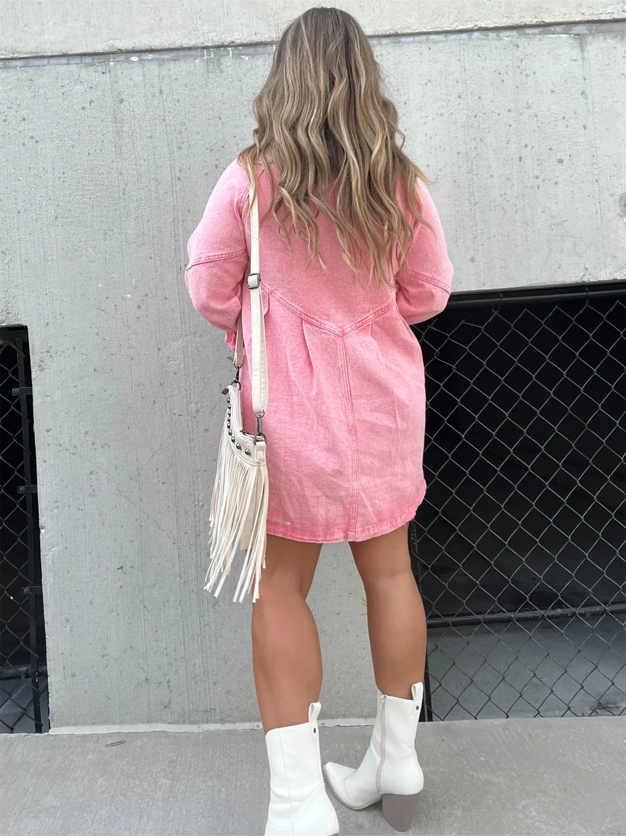 Nola | Stilvolles Denim-Midi-Kleid mit Umlegekragen - Image 11