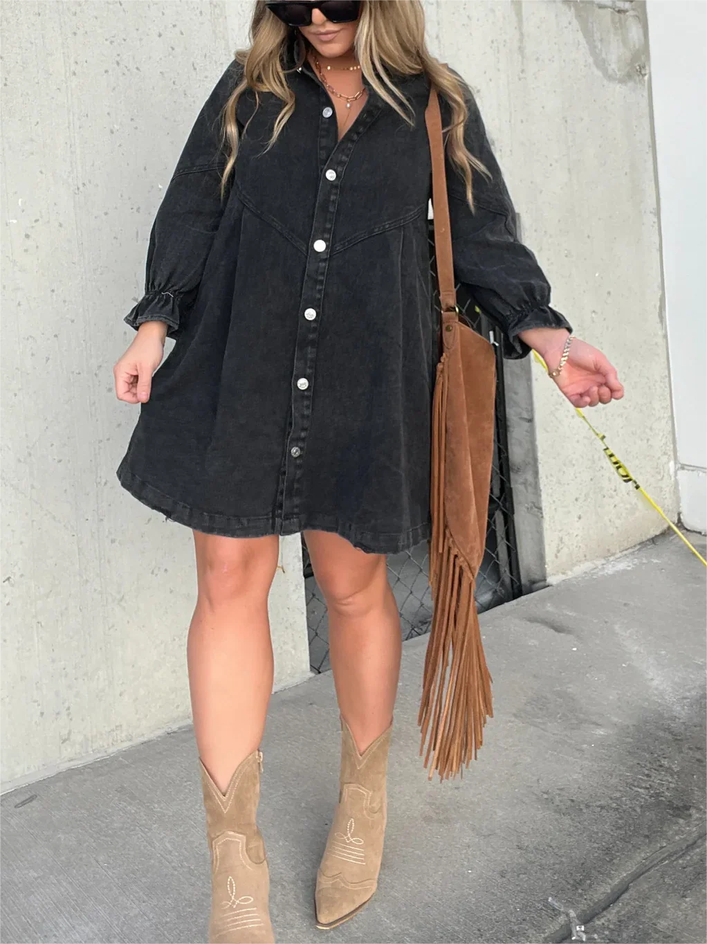 Nola | Stilvolles Denim-Midi-Kleid mit Umlegekragen - Image 12