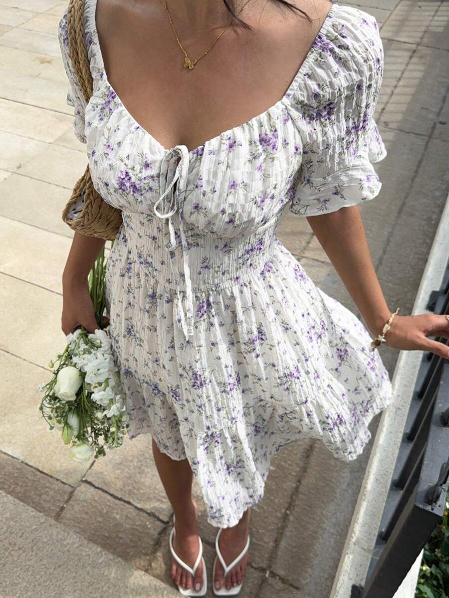 Nora – Blaues Blumenkleid Damen Kurzarm Sommer Urlaub Lässig - Image 3