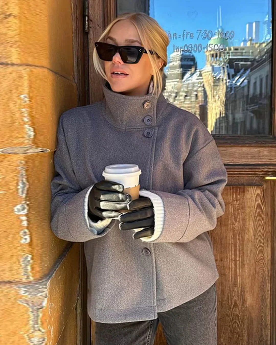 Olga | Kurze Damenjacke mit Stehkragen - Image 10