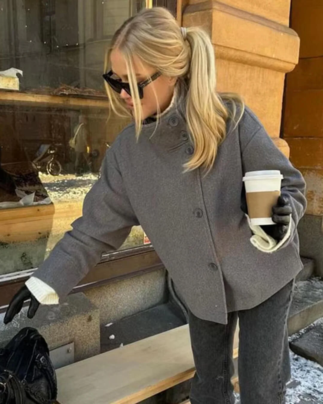Olga | Kurze Damenjacke mit Stehkragen - Image 11
