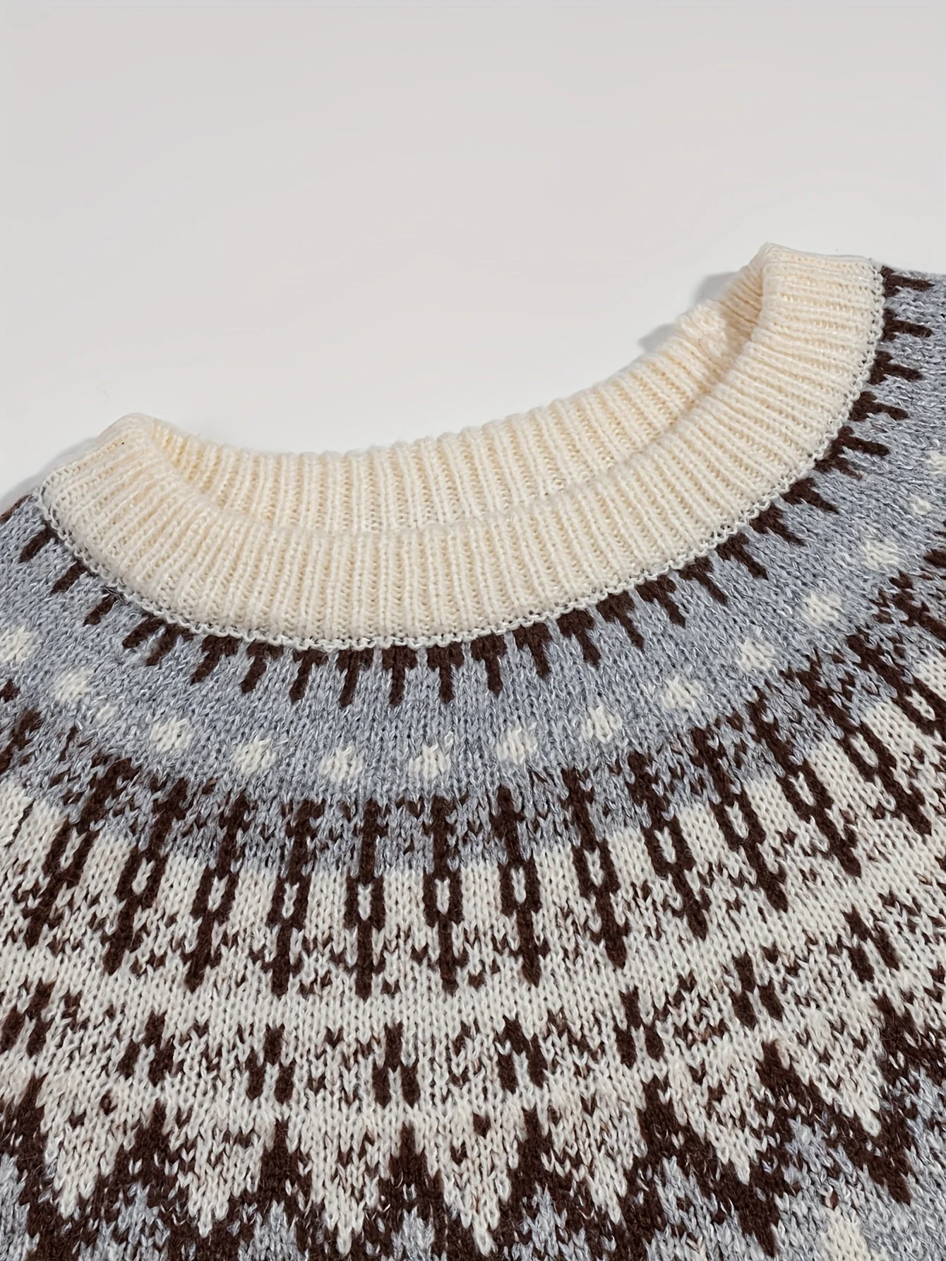 Oliver | Vintage Icelandic Sweater - Image 5