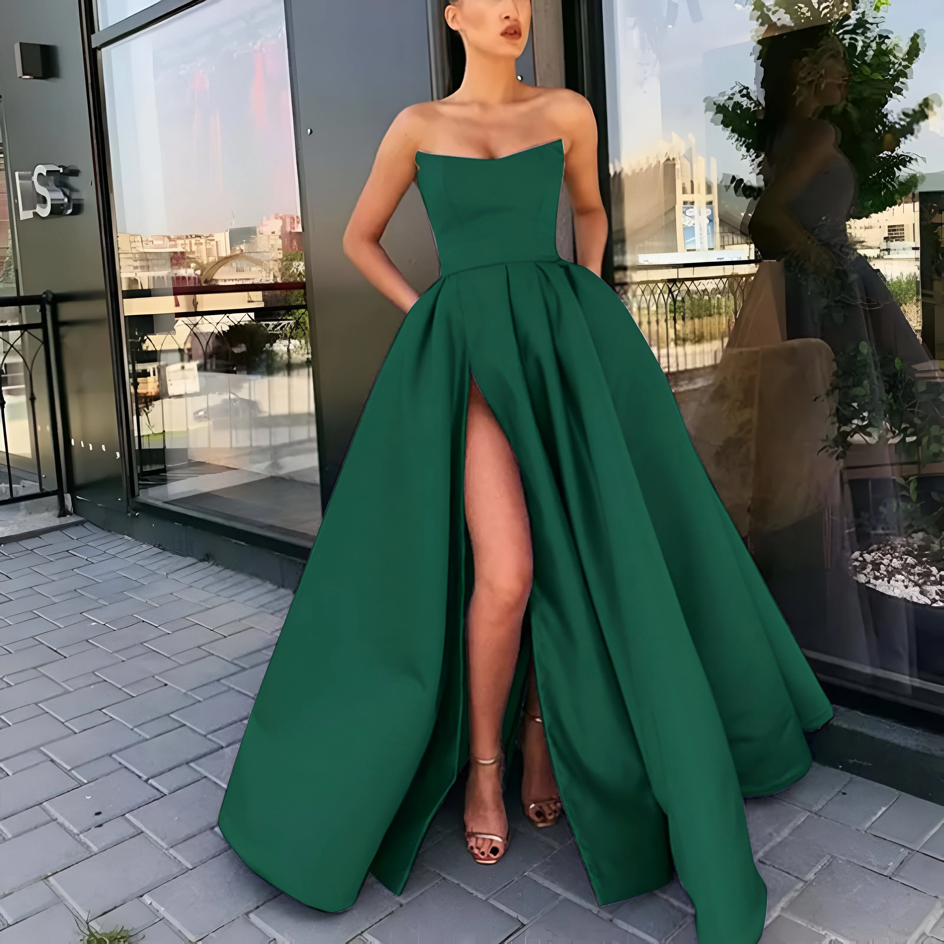 Olivia | Elegantes Abendkleid mit hohem Schlitz - Image 4