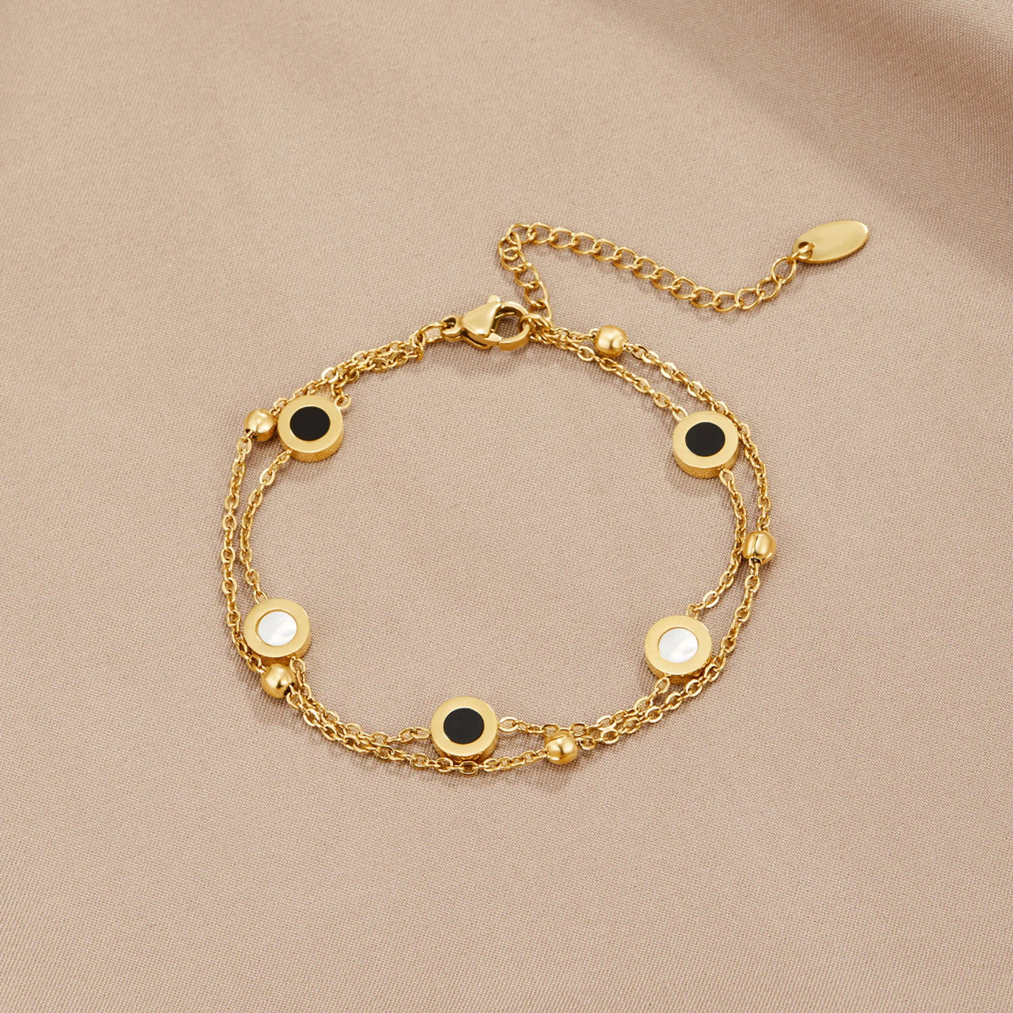 Onyx- und Weißsteinarmband - Image 3