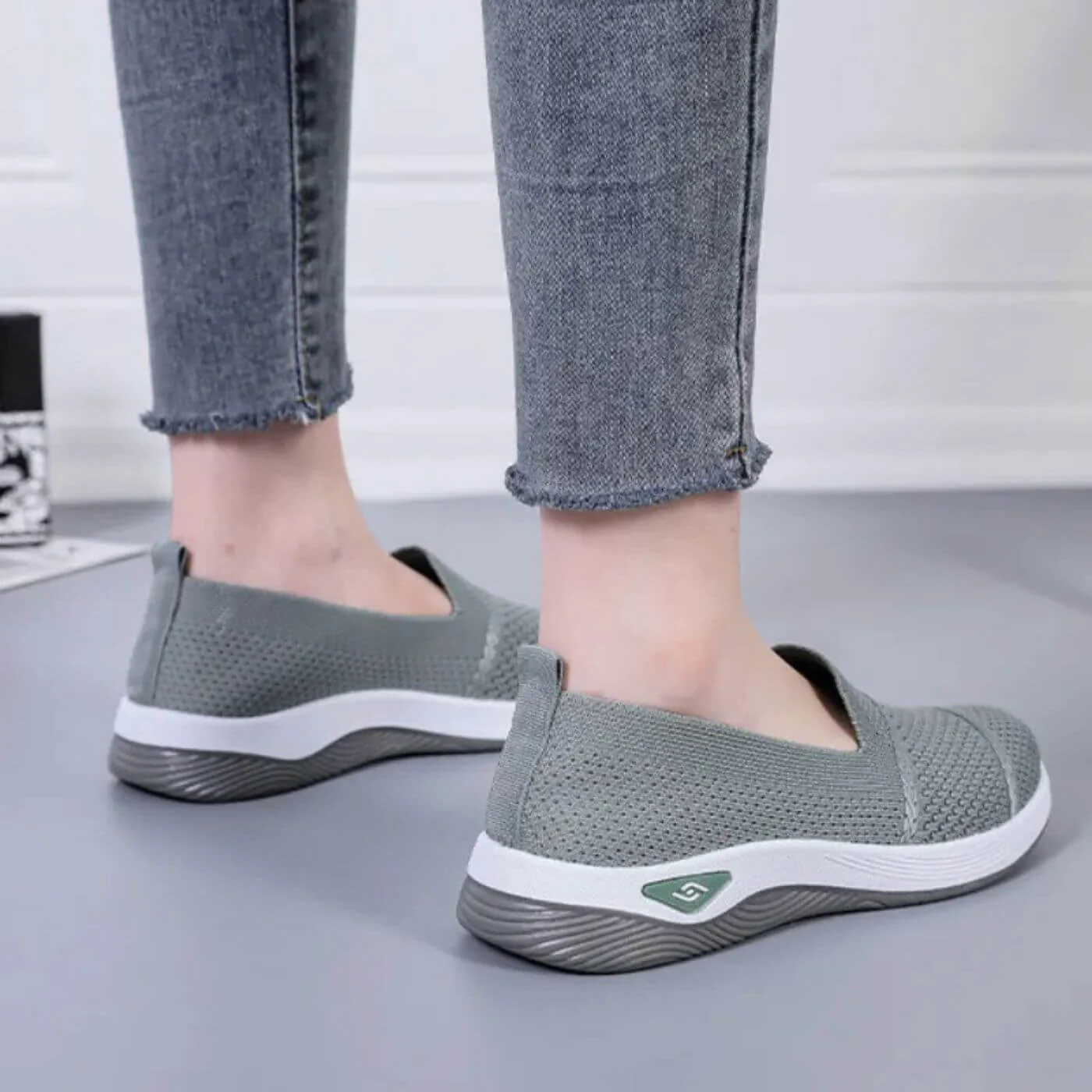 OrthoFit – Atmungsaktive Orthopädische Komfortsneaker (1+1 GRATIS) - Image 6