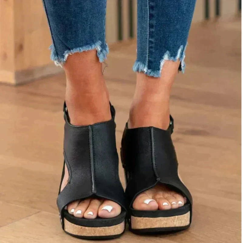 Orthopädische Leder Damen Sandale mit Keilabsatz und Komfortfußbett - Image 3