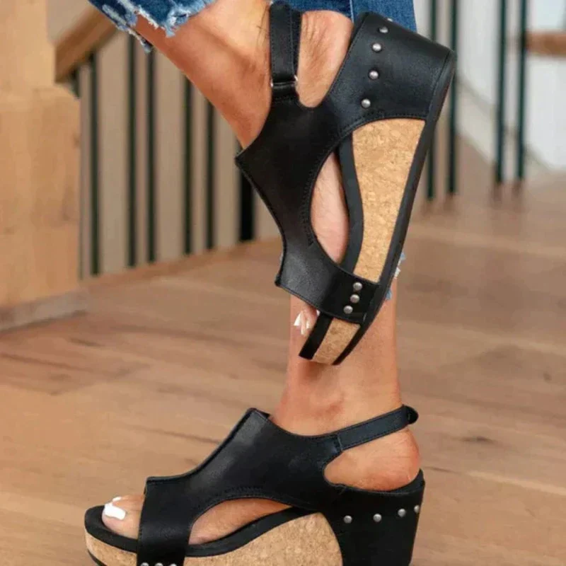 Orthopädische Leder Damen Sandale mit Keilabsatz und Komfortfußbett - Image 4