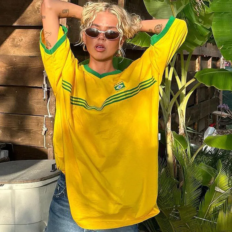 Oversized Damen T-Shirt im Retro-Football-Stil mit sportlichen Details - Image 4