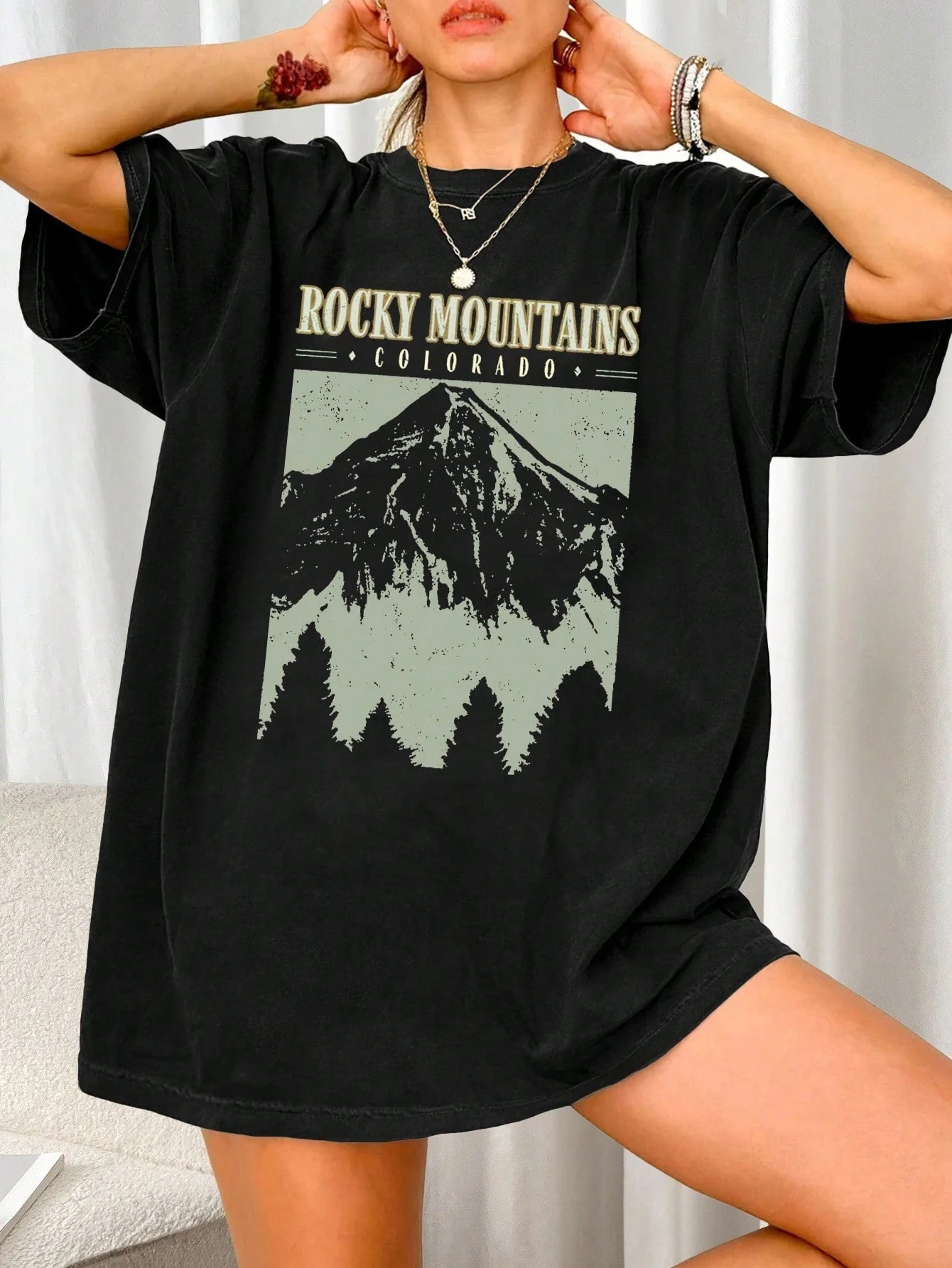 Oversized T-Shirt "Rocky Mountains" in Vintage-Schwarz – Urban Streetstyle mit Retro-Vibe - Image 6