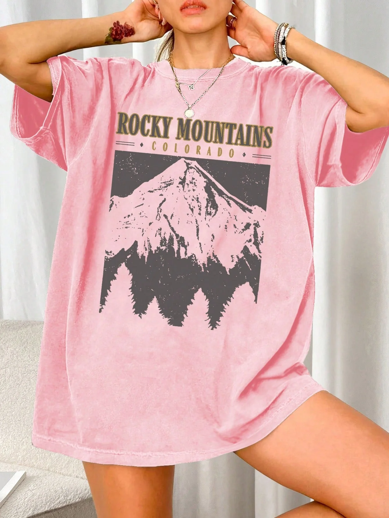 Oversized T-Shirt "Rocky Mountains" in Vintage-Schwarz – Urban Streetstyle mit Retro-Vibe - Image 8