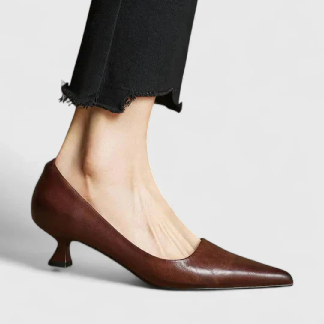 Pauline | Damen Spitz Zulaufende Niedriger Absatz Pumps Shorts - Image 5
