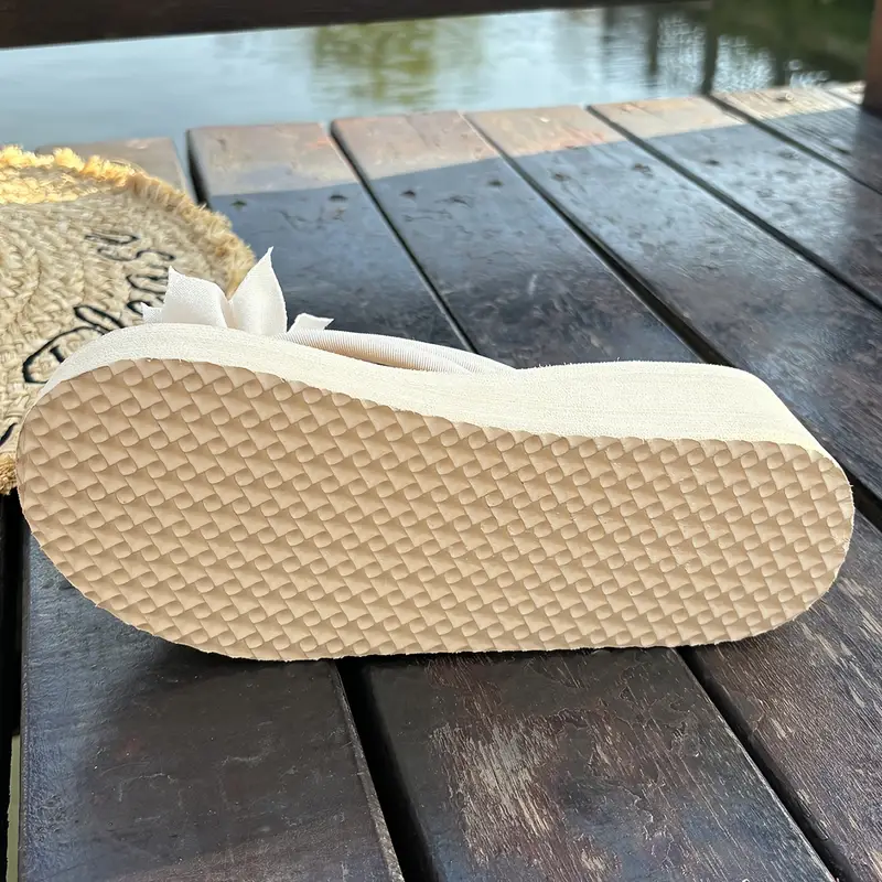 Petra - Charmante Keil-Flip-Flops - Image 5