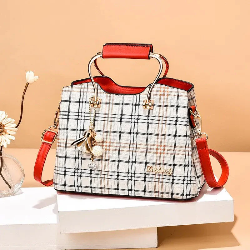Praktische Damen-Schultertasche mit verstellbaren Trägern aus hochwertigem Kunstmaterial - Image 6