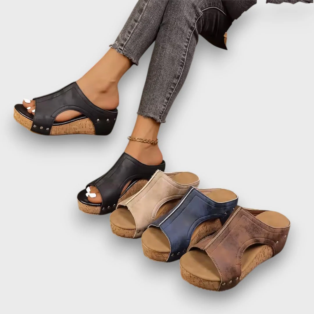 Raya – Keilsandalen mit Cut-Out-Design - Image 2