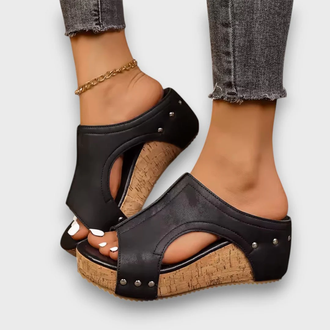 Raya – Keilsandalen mit Cut-Out-Design - Image 5