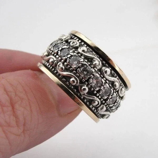 Ring mit geschnitztem Edelstein - Image 2
