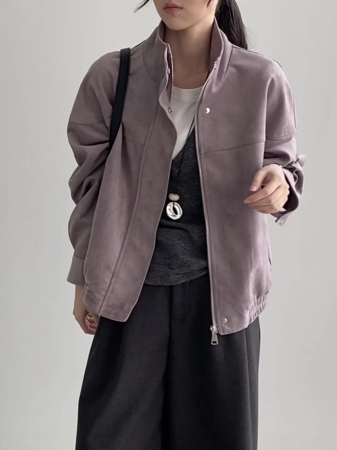 Rinla | Wildlederjacke Mit Stehkragen Und Lockerem Schnitt - Image 3