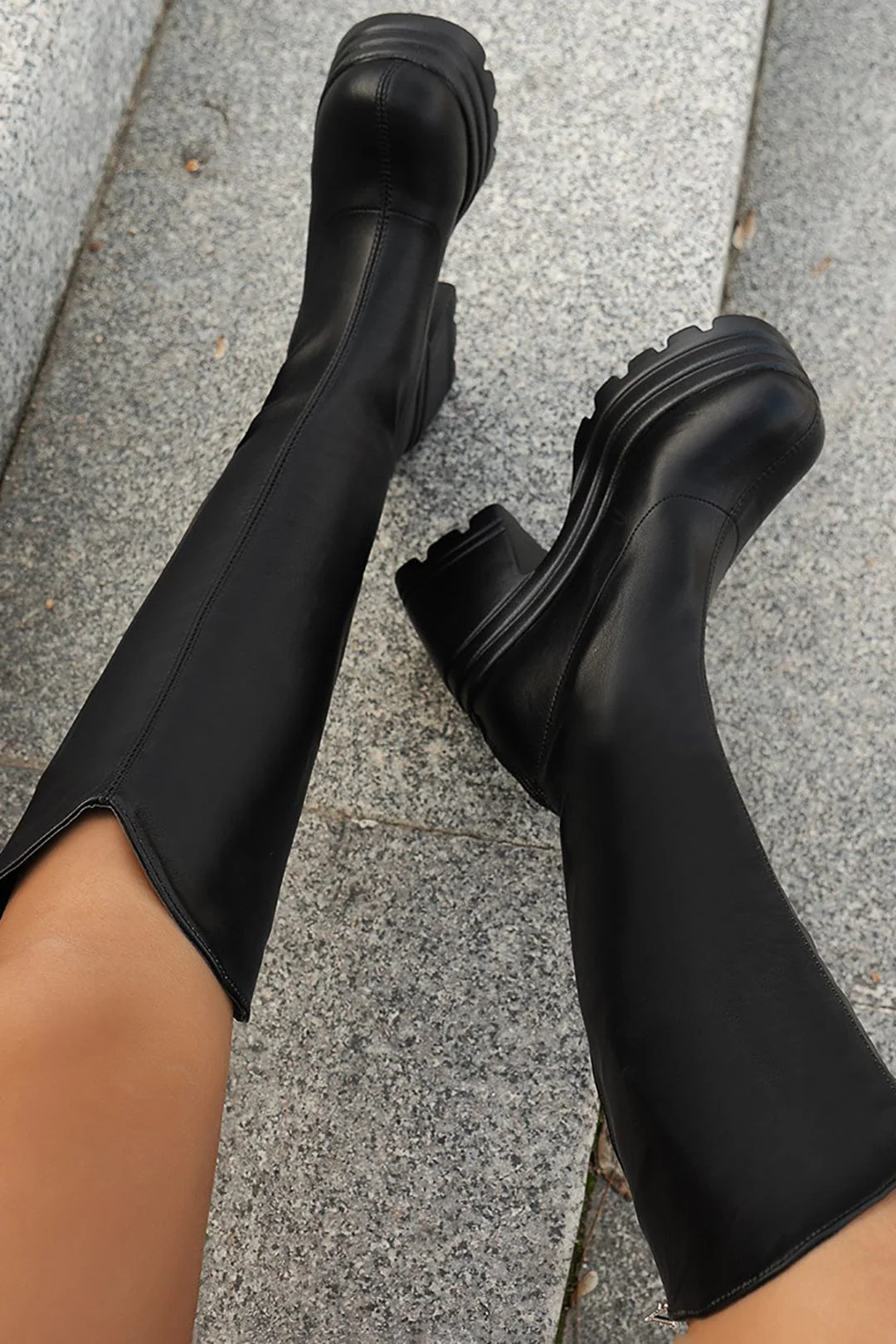 Robine | Schwarze kniehohe Plateau-Stiefel – Stilvoll & Bequem - Image 2