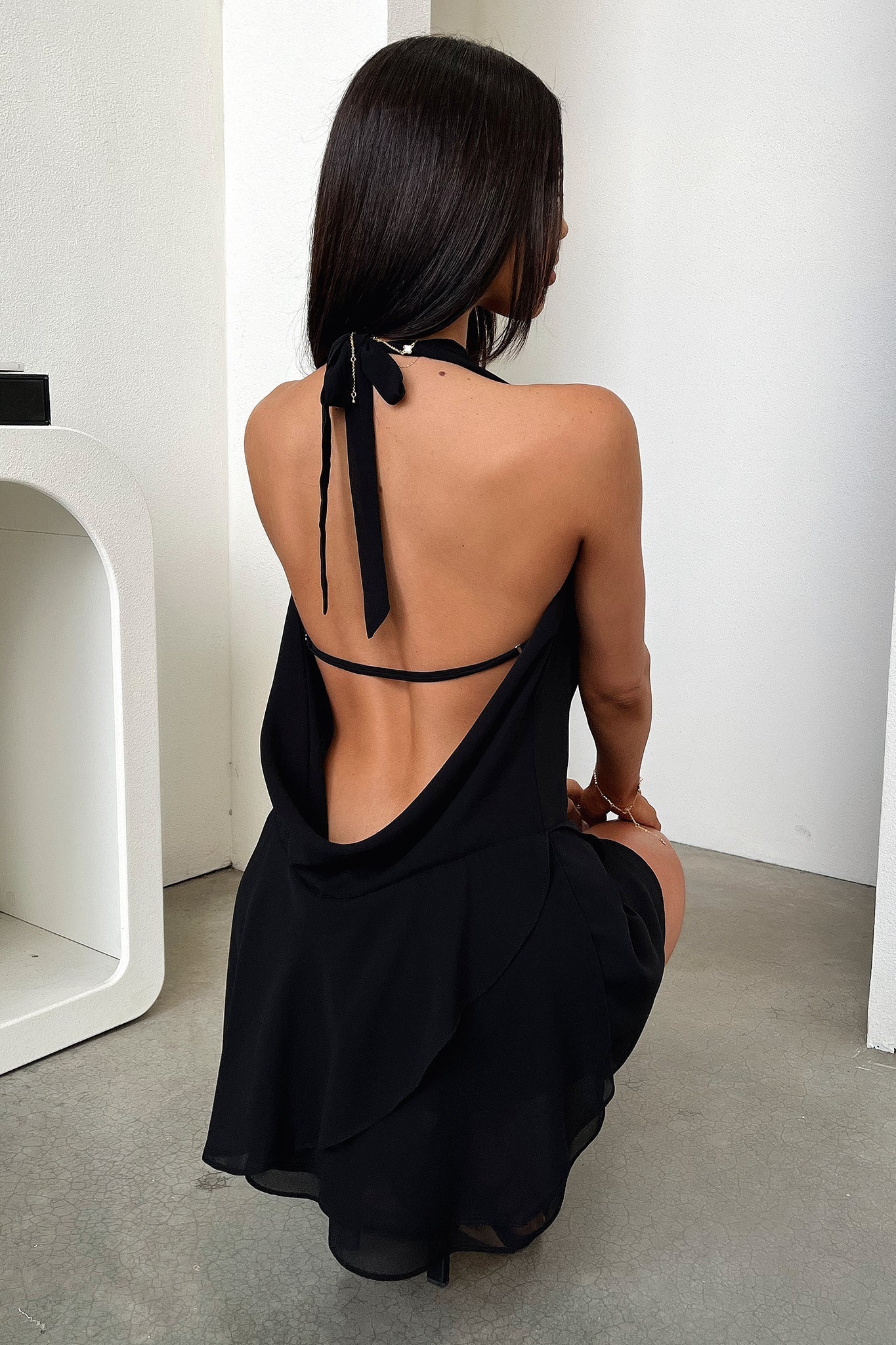 Roma | Plissiertes Mini-Kleid mit Rückenfreiem Schnitt - Image 4